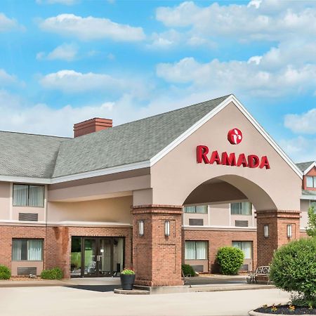 Ramada By Wyndham Vandalia Exterior photo